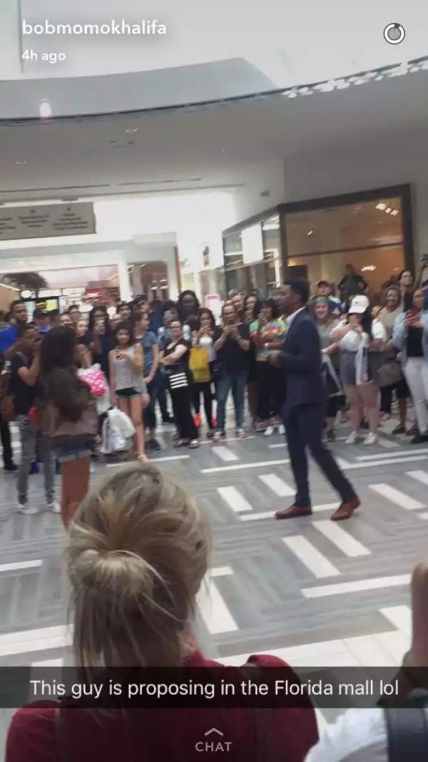Man Proposes To His Lover In A Mall And What Happened Will Shock You (Photos)
